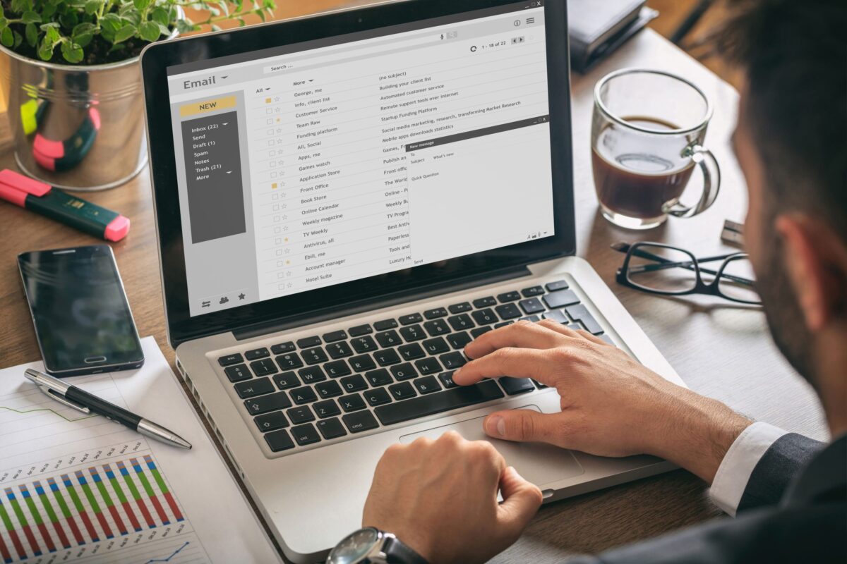 How to Write a Professional Email in Mandarin