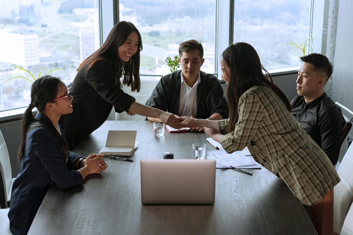 Greetings in Business Chinese: Build A Strong Connection with Your Chinese Business Partners