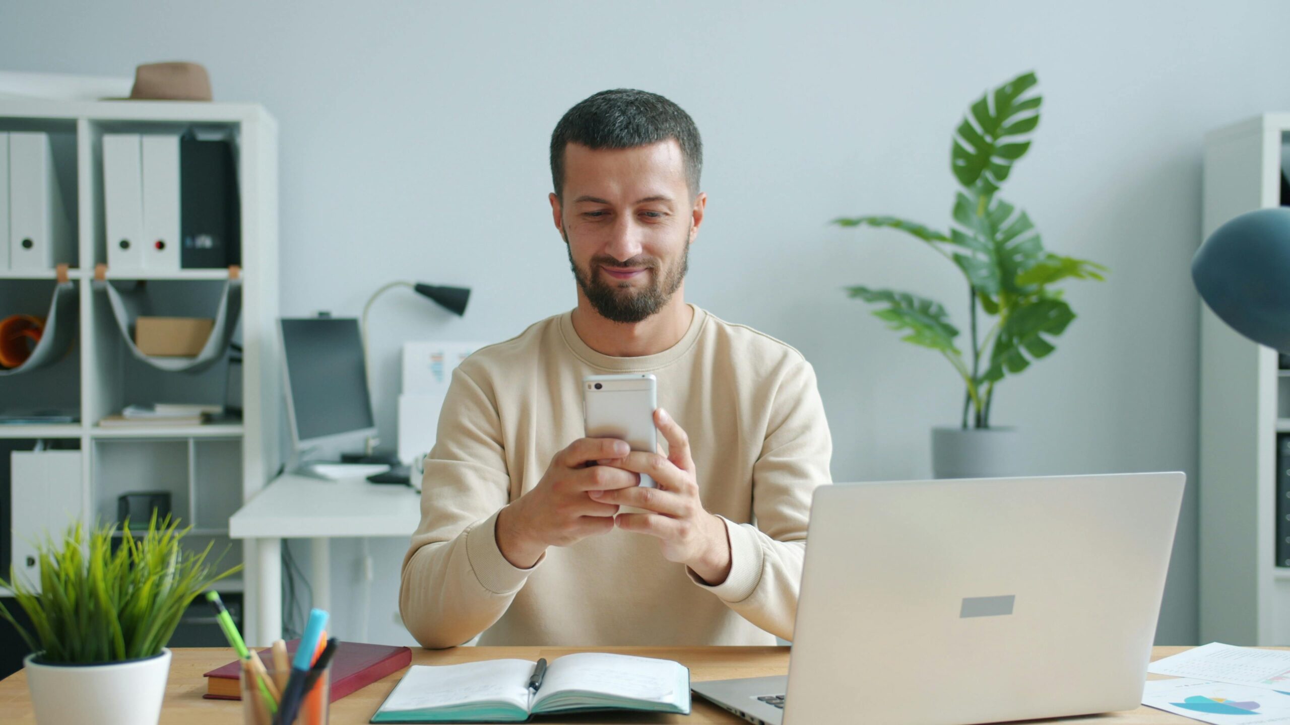 Using top rated apps and online platforms to learn conversational Chinese at home